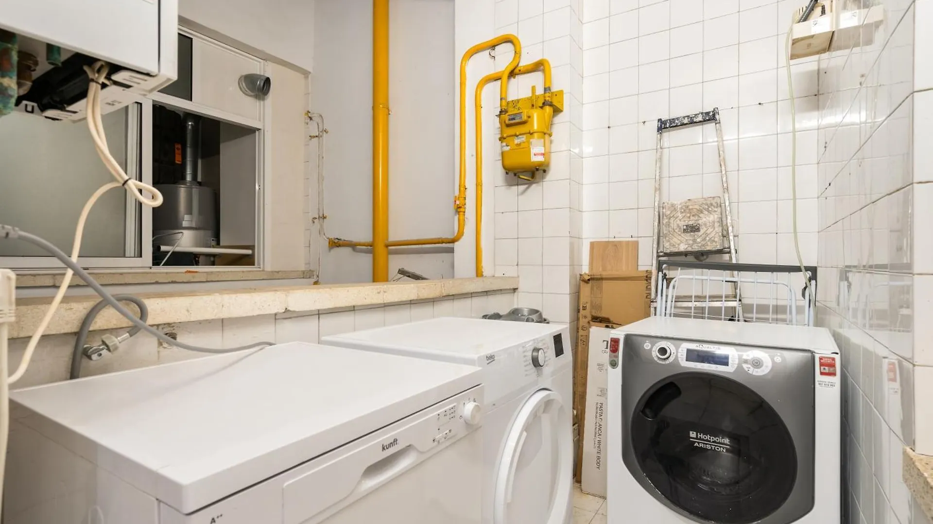 Fridays Flats Spacious 4Br Family Retreat Barcelona